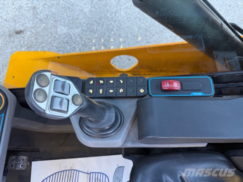 JCB TLT 30 电动叉车