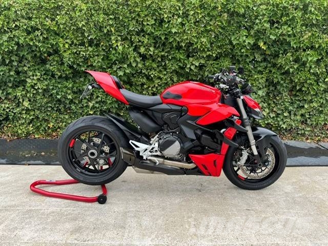 Ducati streetfighter V2 Rupsgraafmachines