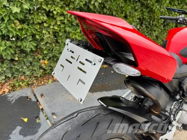 Ducati streetfighter V2 Rupsgraafmachines