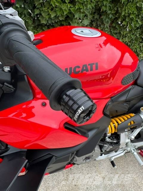 Ducati streetfighter V2 Rupsgraafmachines