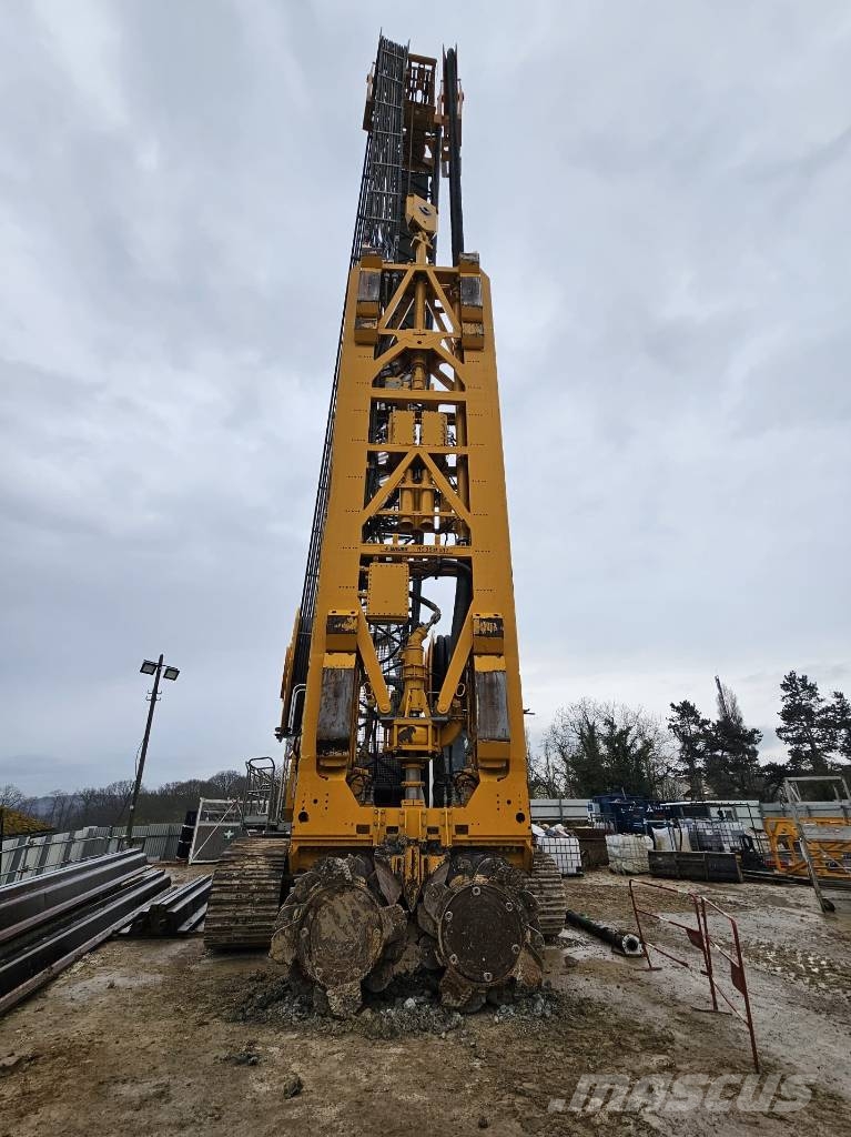 Bauer BC 35 - Schlitzwandfräse / Trench cutter Экскаваторы-драглайны