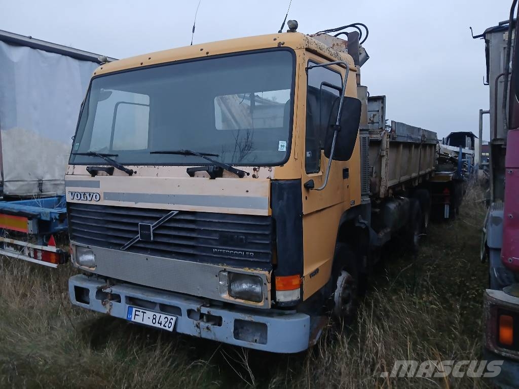 Volvo FL 10 Caminhões basculantes