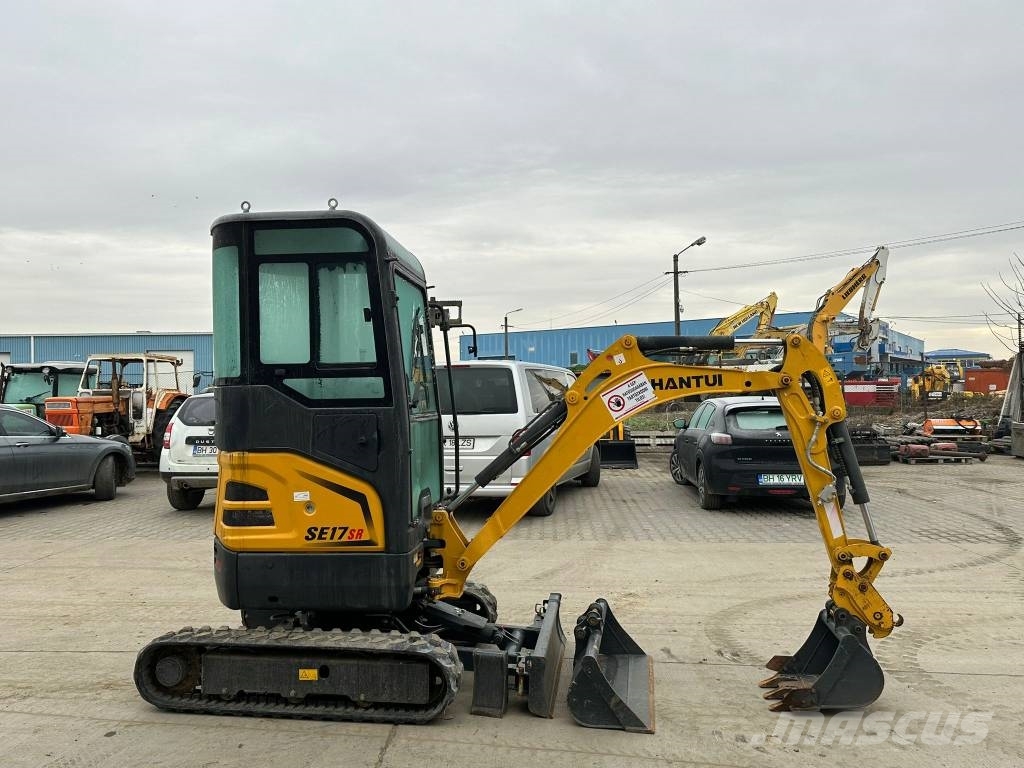 Shantui SE17SR 小型挖掘机