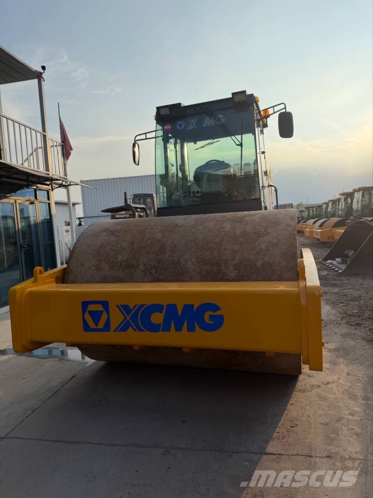 XCMG XS 223 J   Plenty of road roller in stock Yksivalssijyrät