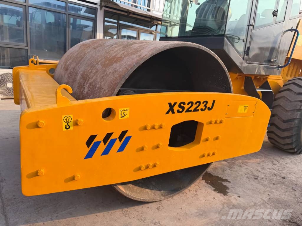 XCMG XS 223 J   Plenty of road roller in stock Yksivalssijyrät