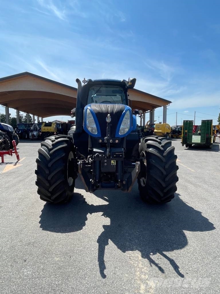 ニューホランド T 8.360, 2014, Legnago, Verona, イタリア