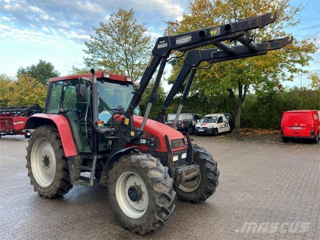 Case IH CS 78 MIT FRONTLADER UND SCHAUFEL Tractores