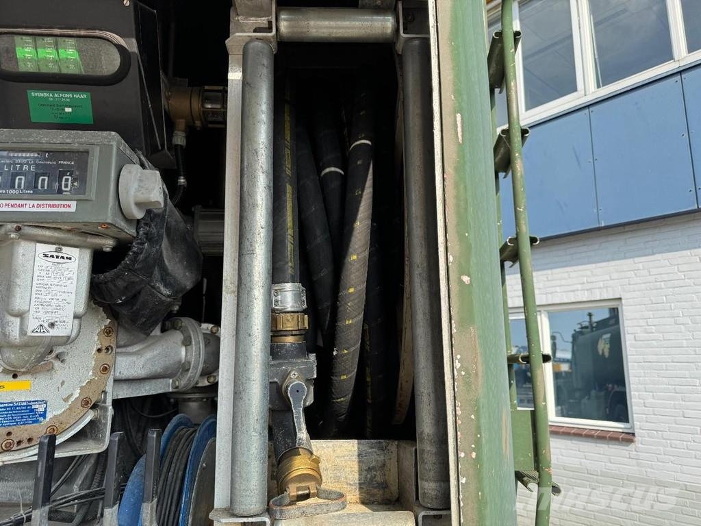 Volvo N10 6X4 Robson-Drive + TANK 14.000 LITER Tartályos teherautók