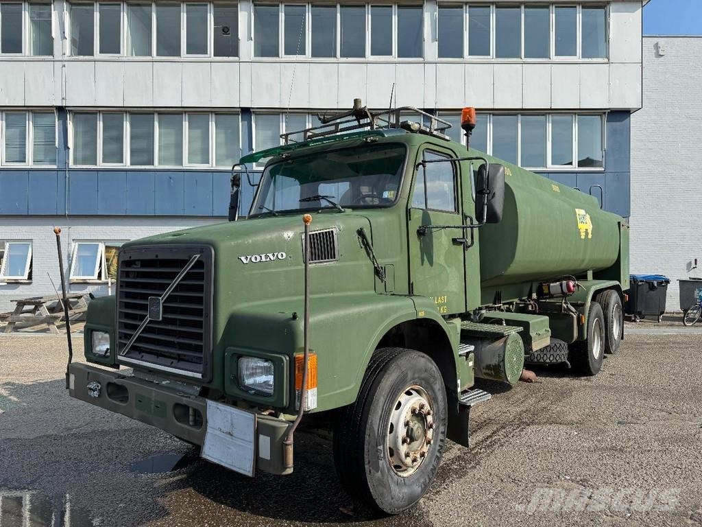 Volvo N10 6X4 Robson-Drive + TANK 14.000 LITER Tartályos teherautók