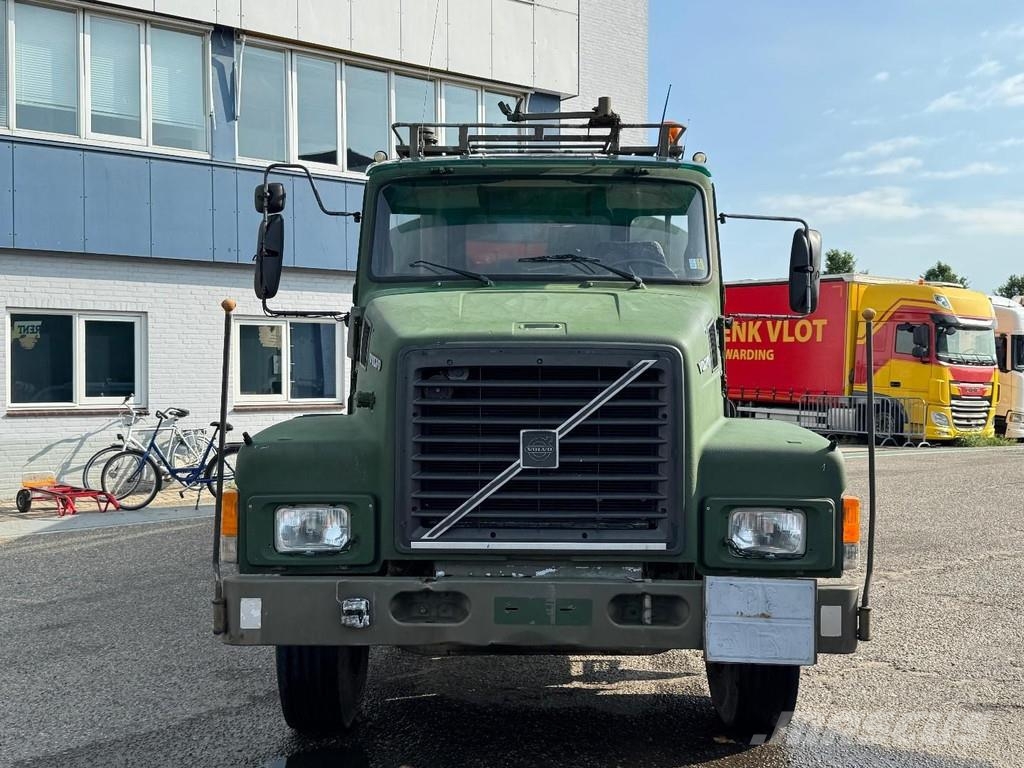 Volvo N10 6X4 Robson-Drive + TANK 14.000 LITER Tartályos teherautók