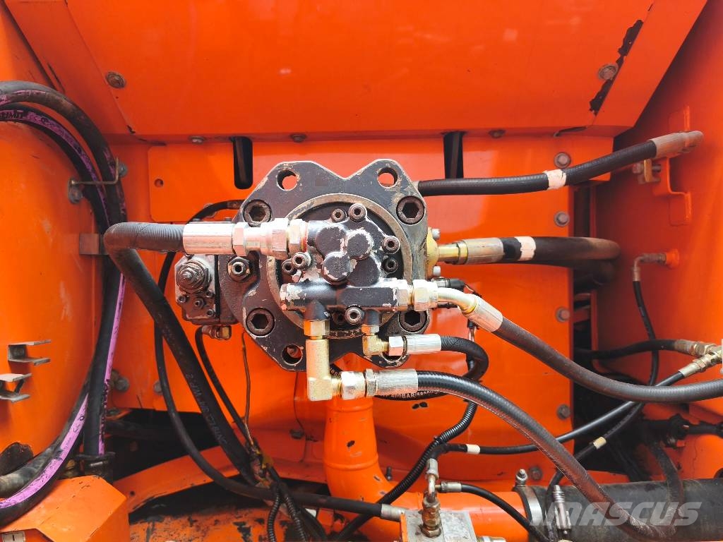 Doosan DX 300 LC Rupsgraafmachines