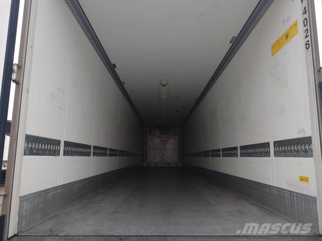 Schmitz Cargobull Trailer Reefer Flower Width Straight Poluprikolice hladnjače