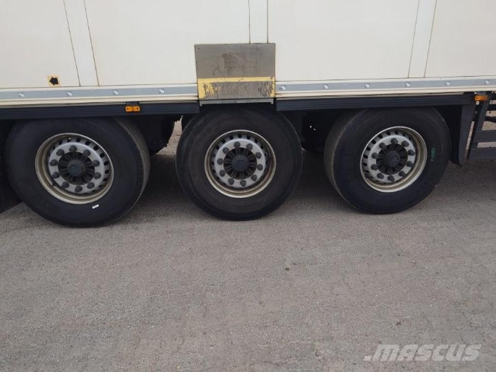 Schmitz Cargobull Trailer Reefer Flower Width Straight Poluprikolice hladnjače