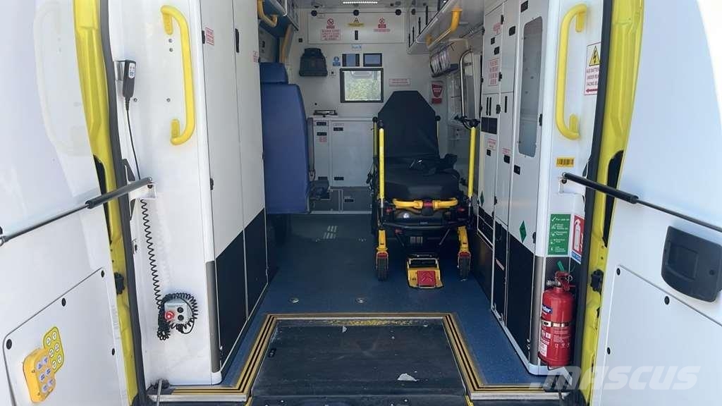 Fiat Ducato A&E Fiat Ducato A&E Vehicle with Stryker Pr سيارات إسعاف