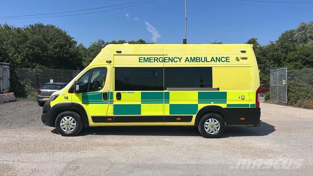 Fiat Ducato A&E Fiat Ducato A&E Vehicle with Stryker Pr سيارات إسعاف