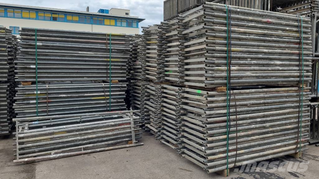  Rux Super 65 Scaffolding, 1010 qm Schele