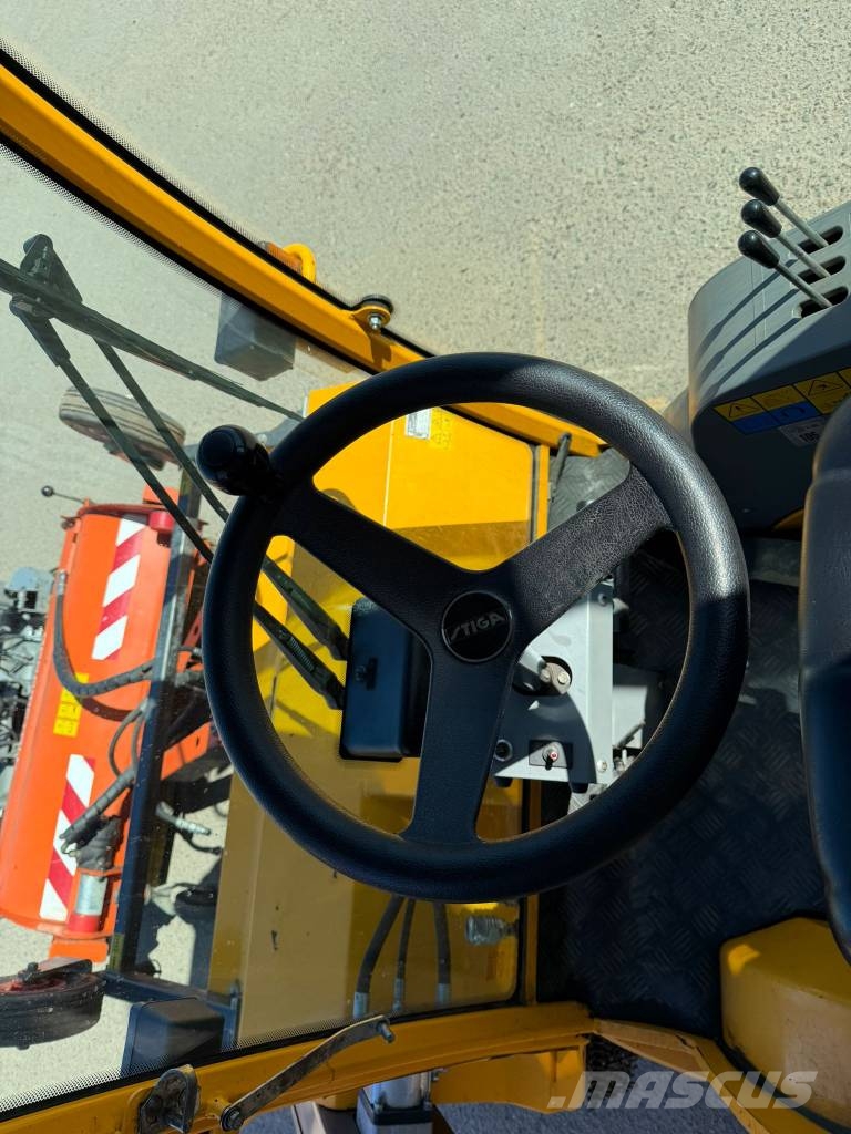 Stiga TITAN 32 H Kosiarki ogrodowe