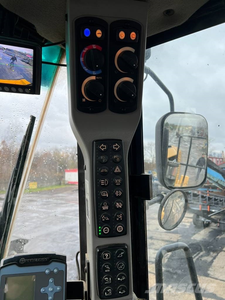 CAT 972 K Kolesové nakladače
