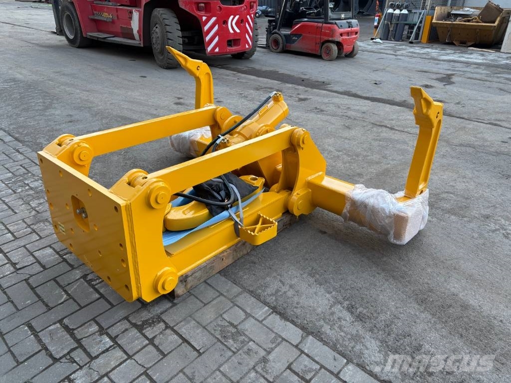 Komatsu D61 / D65 / D71 Multishank ripper Aufreisser