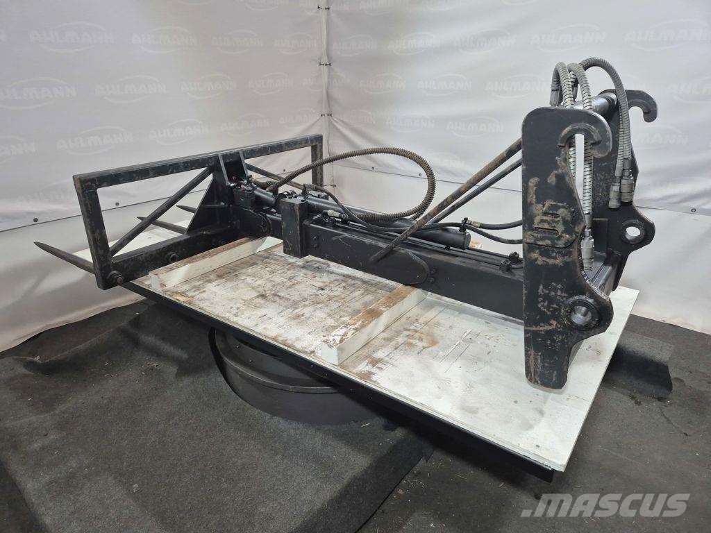 Ahlmann AZ 85 Stroriek met mast Hvataljke za bale