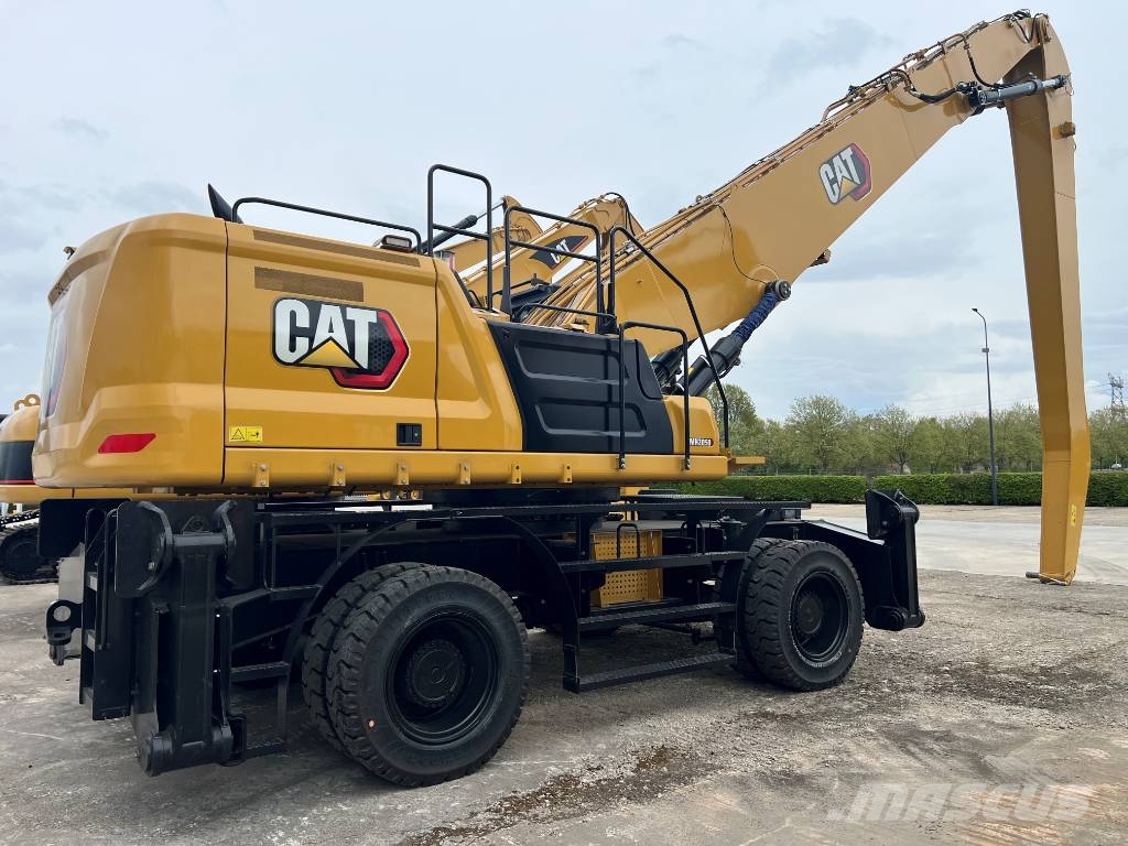 CAT MH3050 Paleta de manipulare