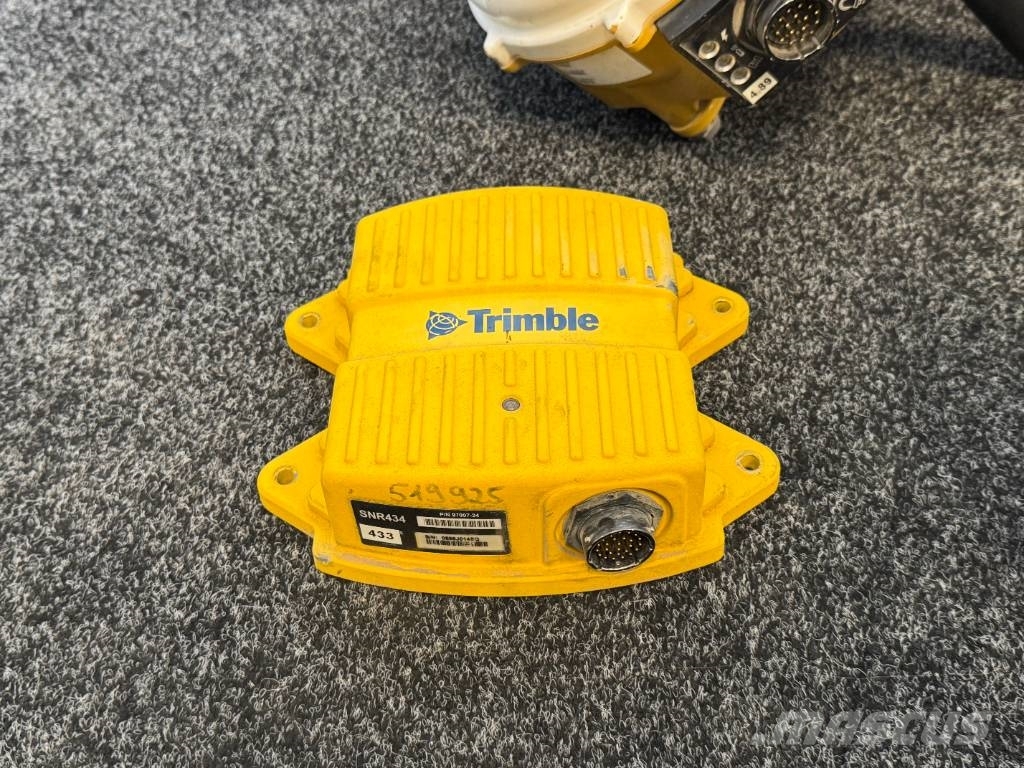 Trimble GCS900 - CB460 -3D GPS System CB460 GPS