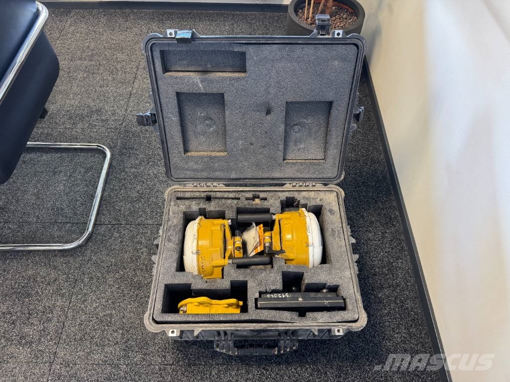Trimble GCS900 - CB460 -3D GPS System CB460 GPS