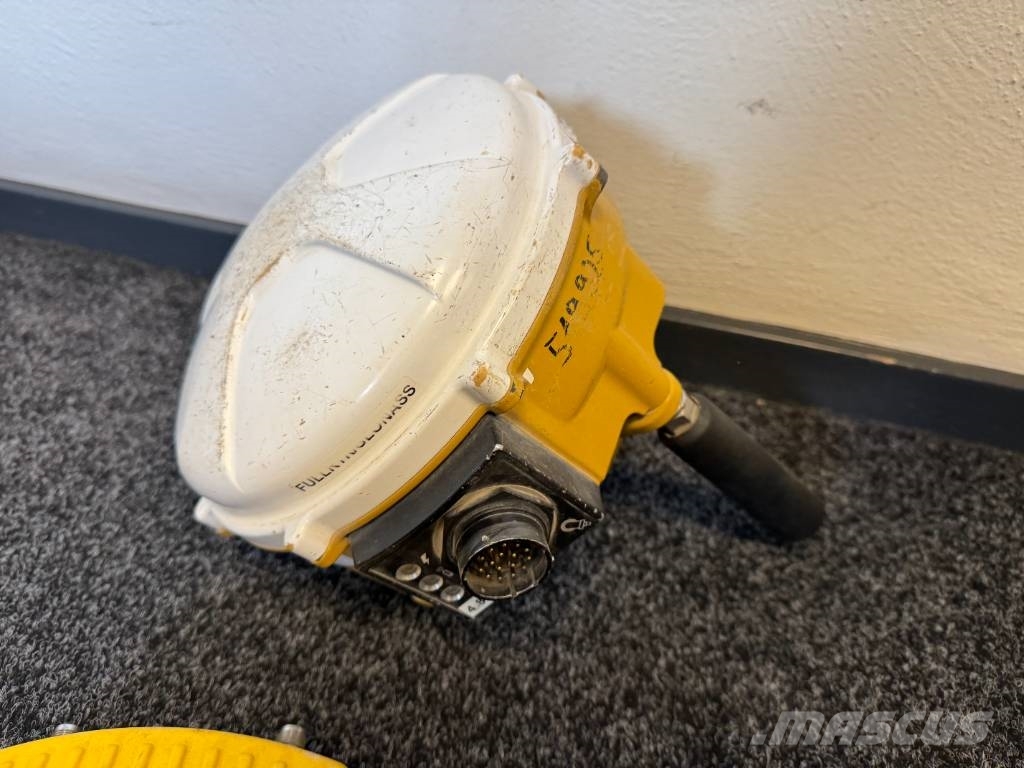 Trimble GCS900 - CB460 -3D GPS System CB460 GPS
