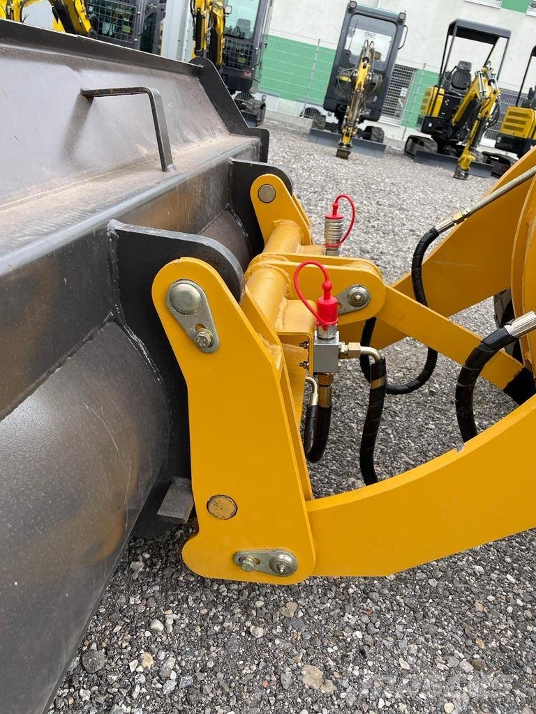 Infront YFL 10 / Radlader / 3300 KG Фронтальные погрузчики