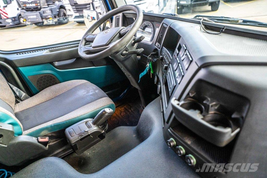 Volvo FMX 420+KIPHYDR. Sattelzugmaschinen