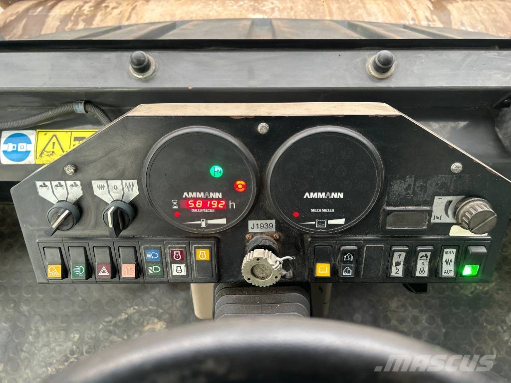 Ammann AV130X Dvojni valjarji