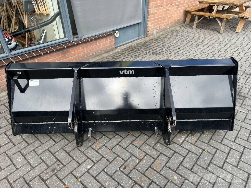 VTM Grondbak FG386 Accesorios para cargador frontal
