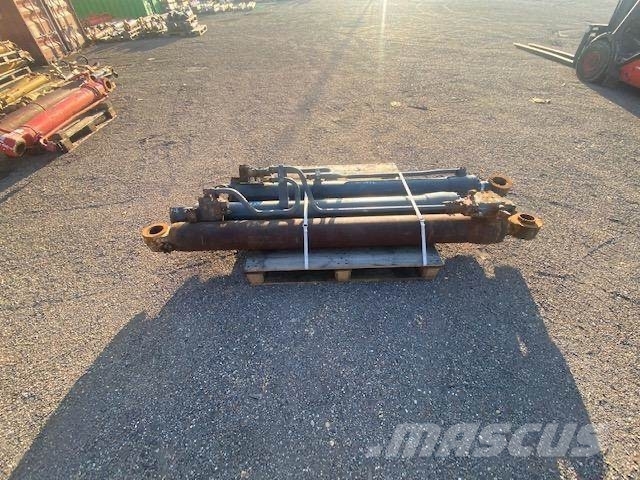 Volvo EC 290 HYDRAULIC CYLINDER L-2080 Hidraulika