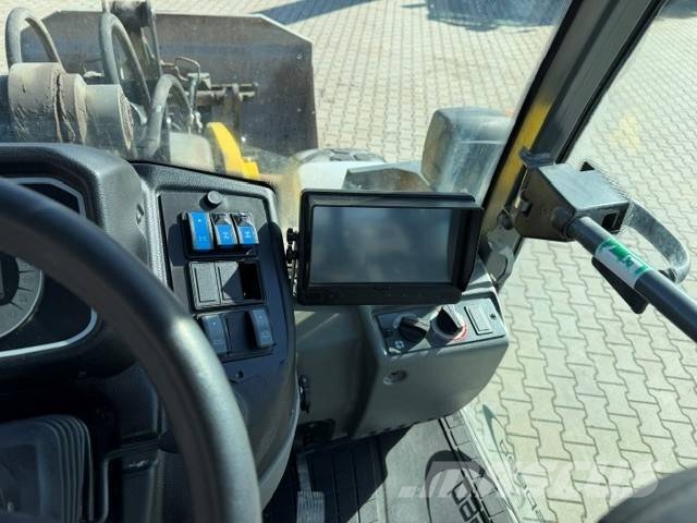Kramer 8115 Kolesni nakladalci