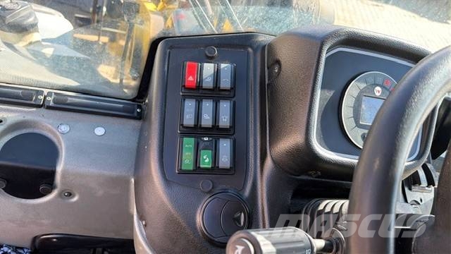 Kramer 8115 Kolesni nakladalci