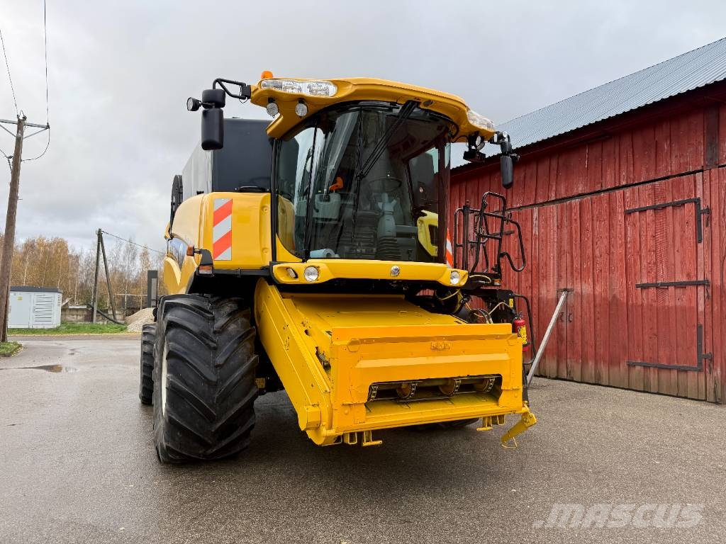 New Holland CX 8090 콤바인 수확기