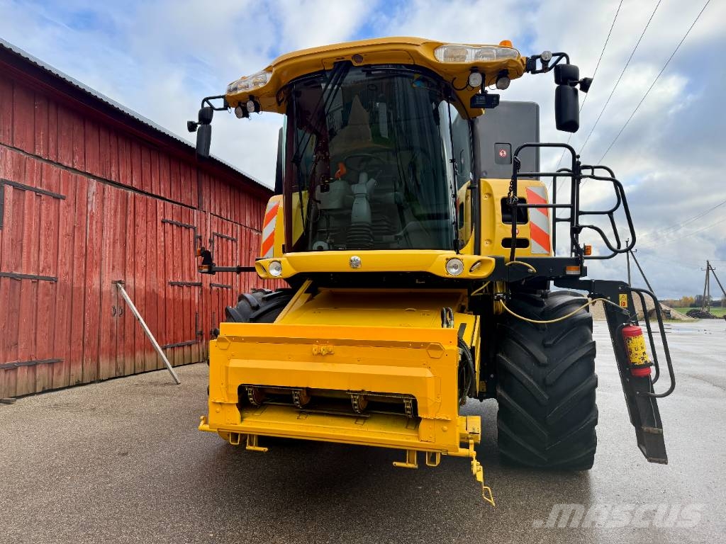 New Holland CX 8090 콤바인 수확기