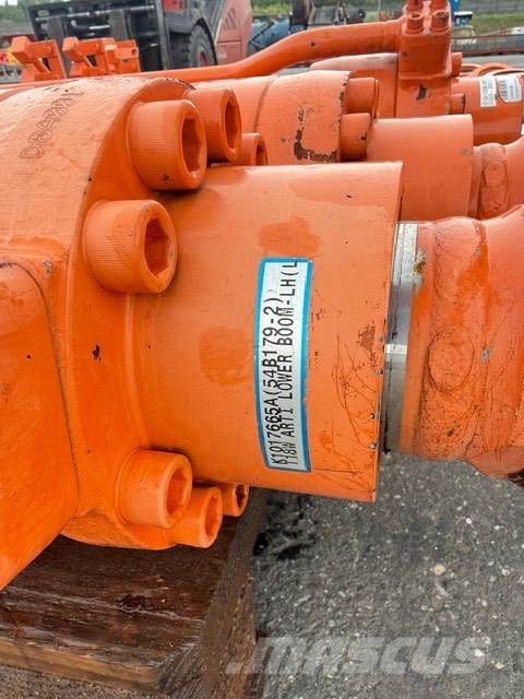 Doosan NEW HYDRAULIC CYLINDER Hidráulicos