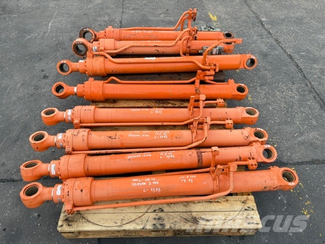 Doosan NEW HYDRAULIC CYLINDER Hidráulicos
