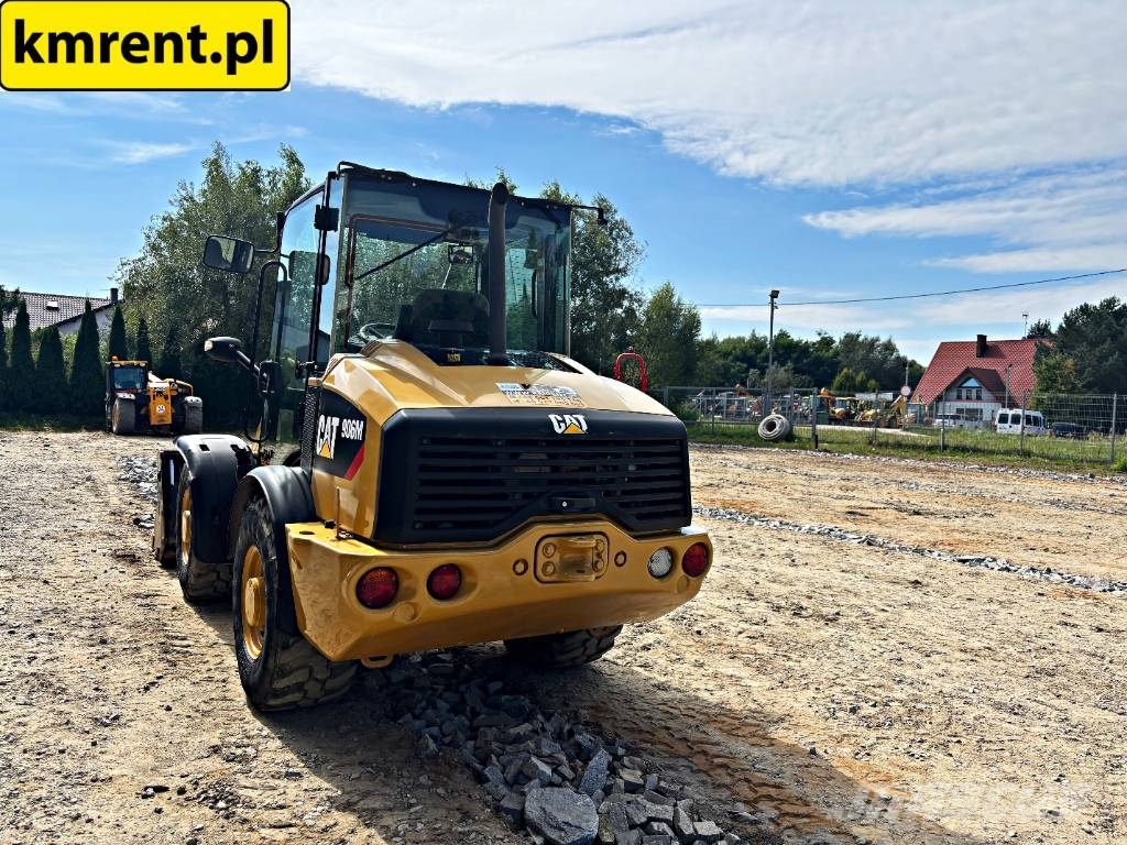 CAT 906 M ŁADOWARKA KOŁOWA 2019r. | VOLVO L 25 30 Φορτωτές με λάστιχα (Τροχοφόροι)