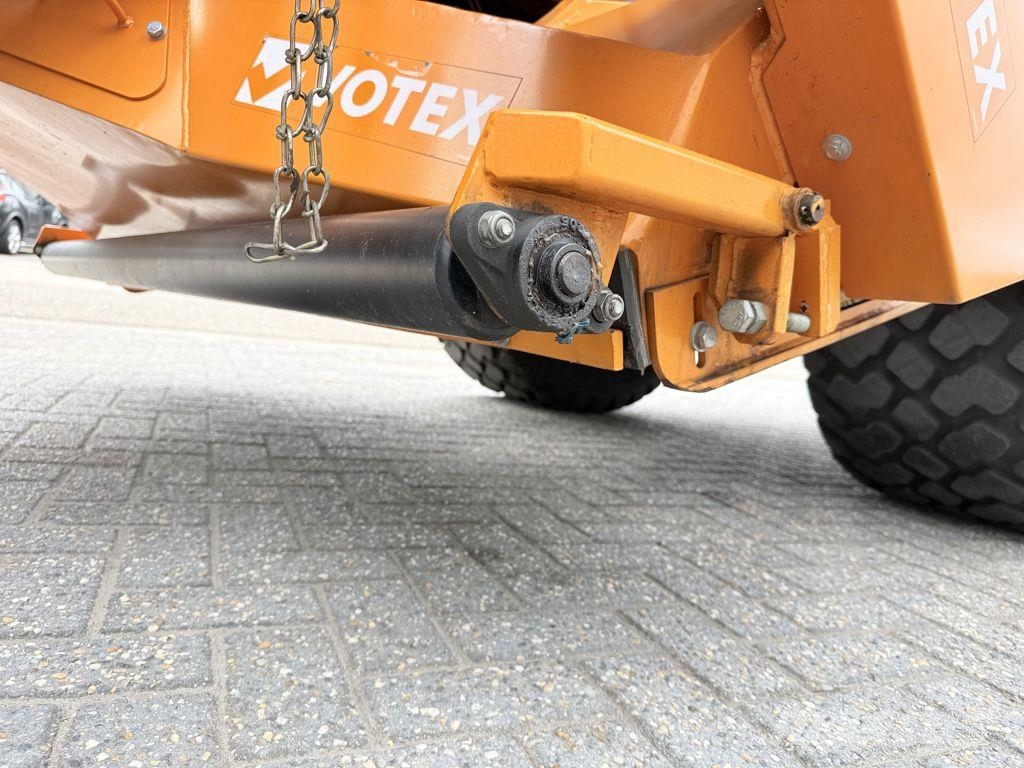 Votex VT1100 Zuigwagen Lakaisukoneet