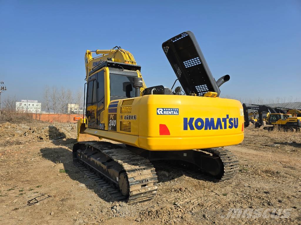 Komatsu PC240-8 Верижен екскаватор