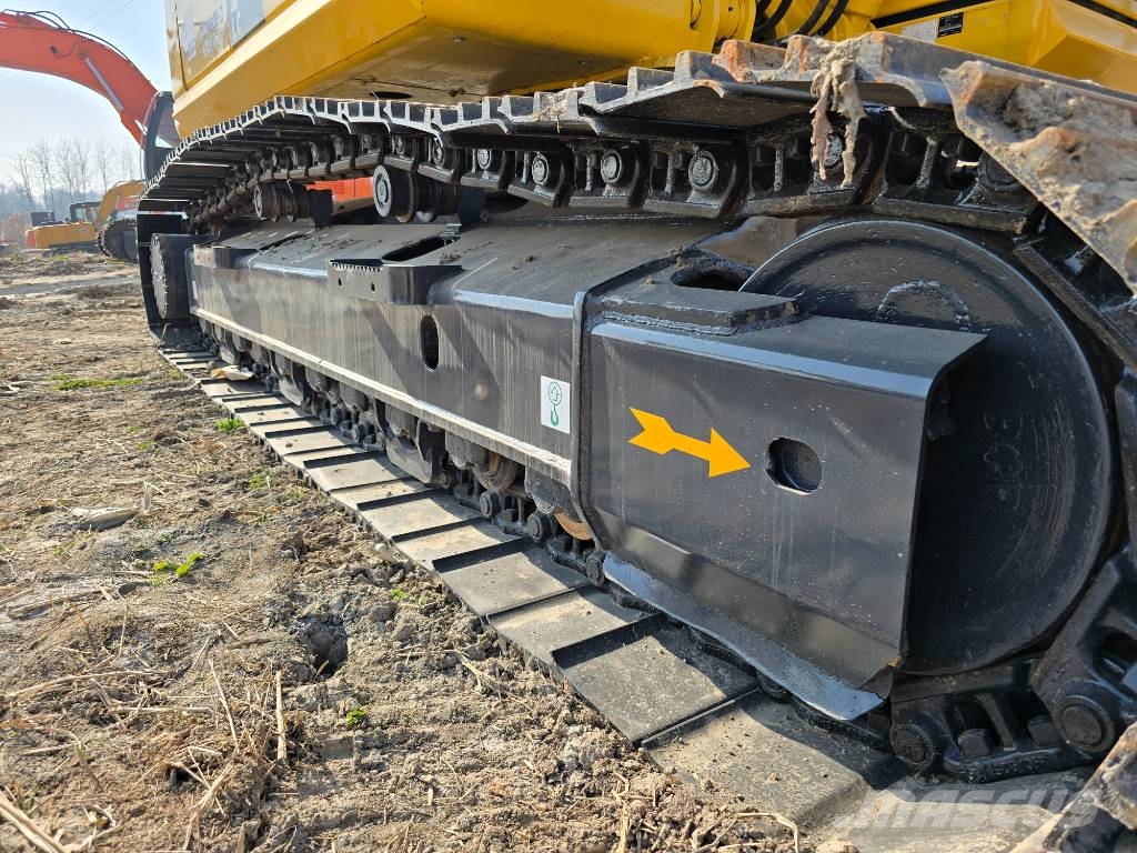 Komatsu PC240-8 Верижен екскаватор