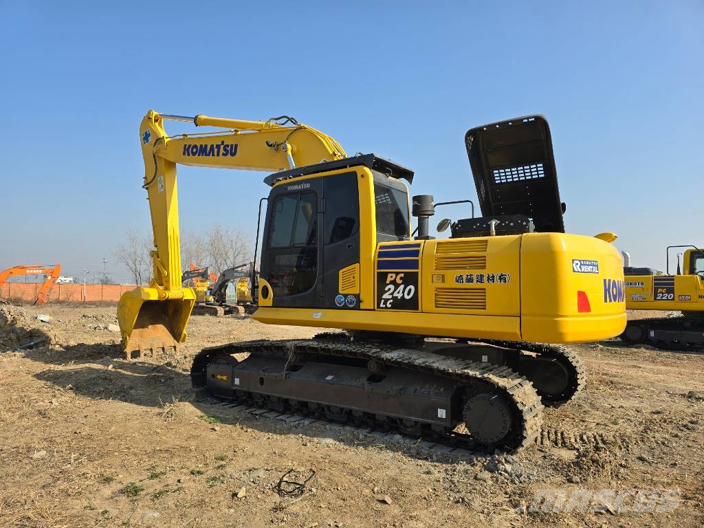 Komatsu PC240-8 Верижен екскаватор