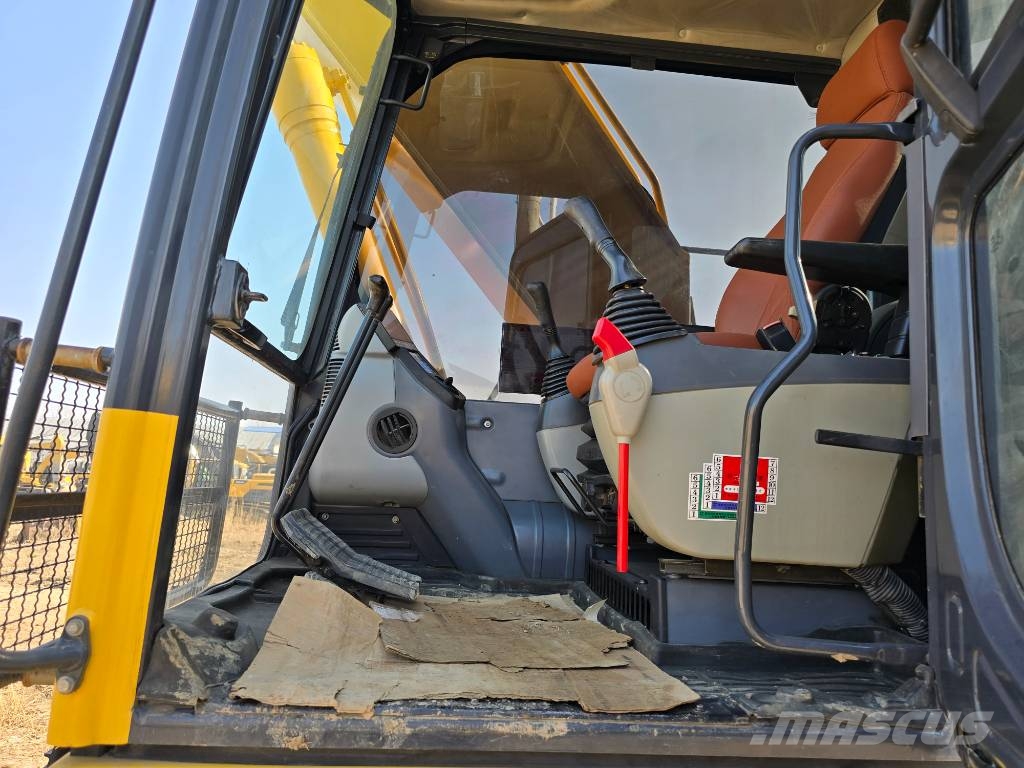 Komatsu PC240-8 Верижен екскаватор