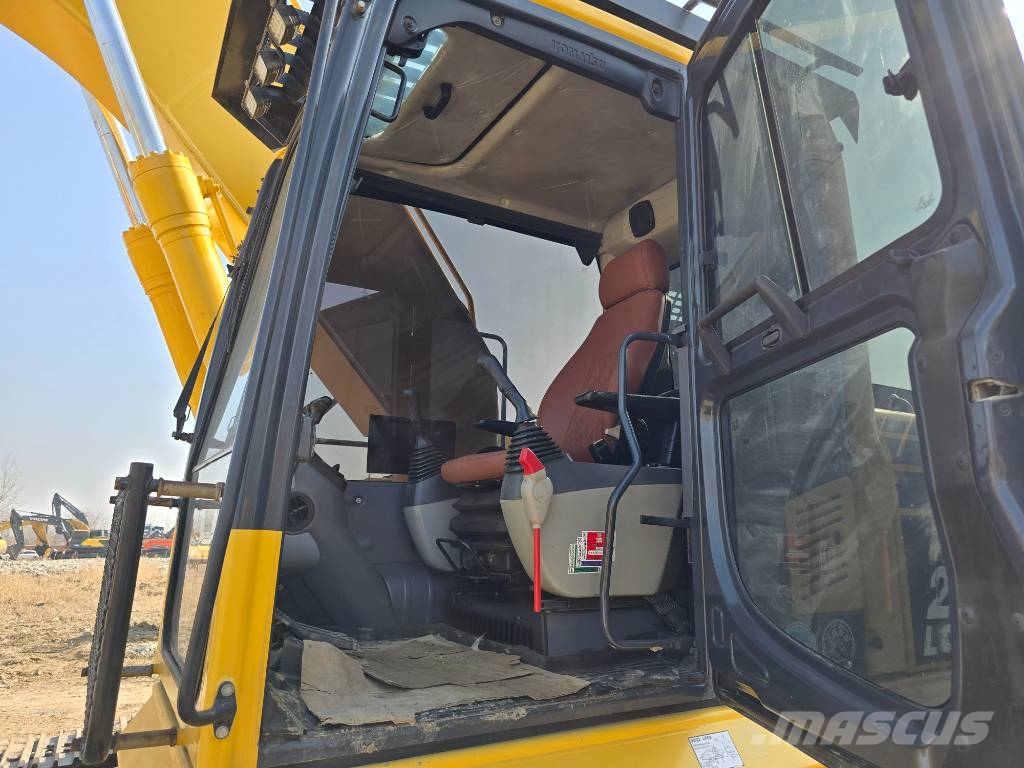 Komatsu PC240-8 Верижен екскаватор