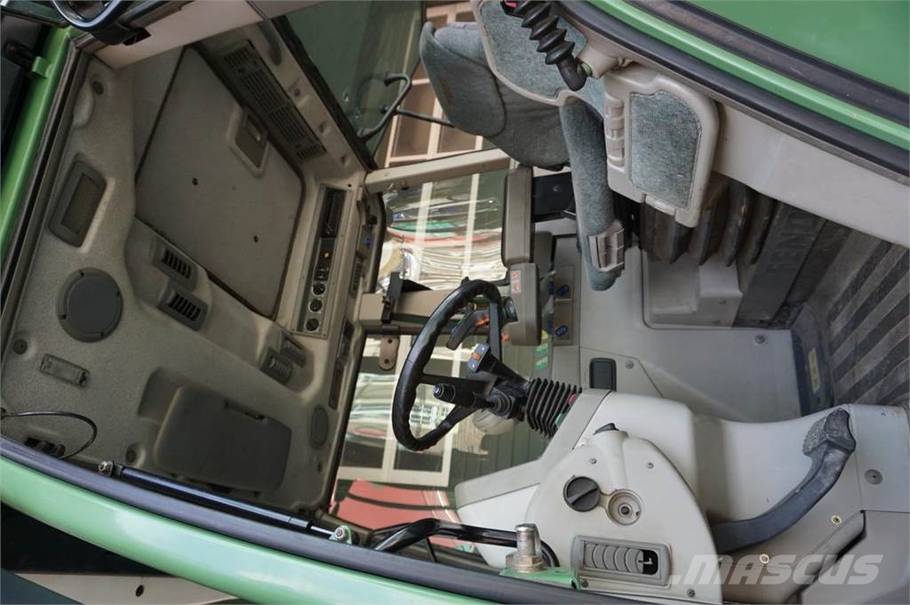 Fendt 413 Vario TMS Traktorer