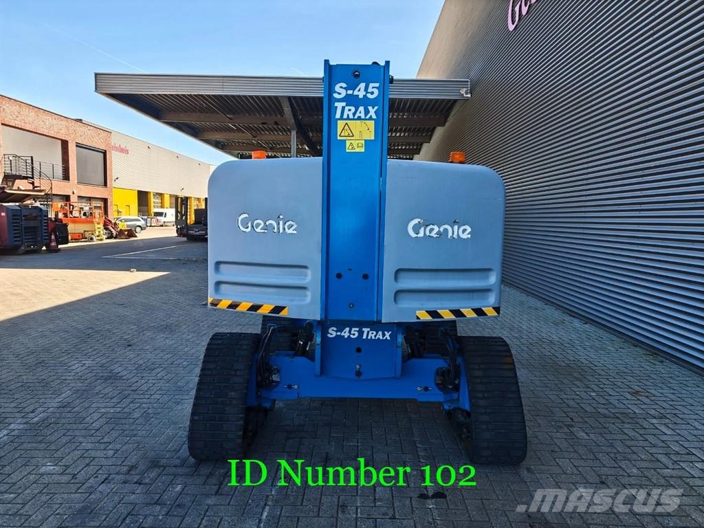 Genie S-45 Trax 4x4 Teleskopske dvižne ploščadi