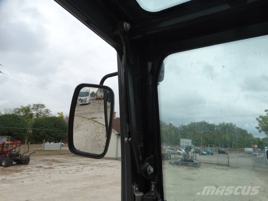 Sunward SWE 35 UF Miniescavatori