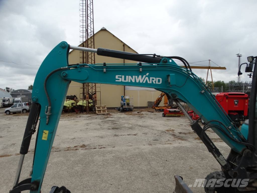 Sunward SWE 35 UF Miniescavatori